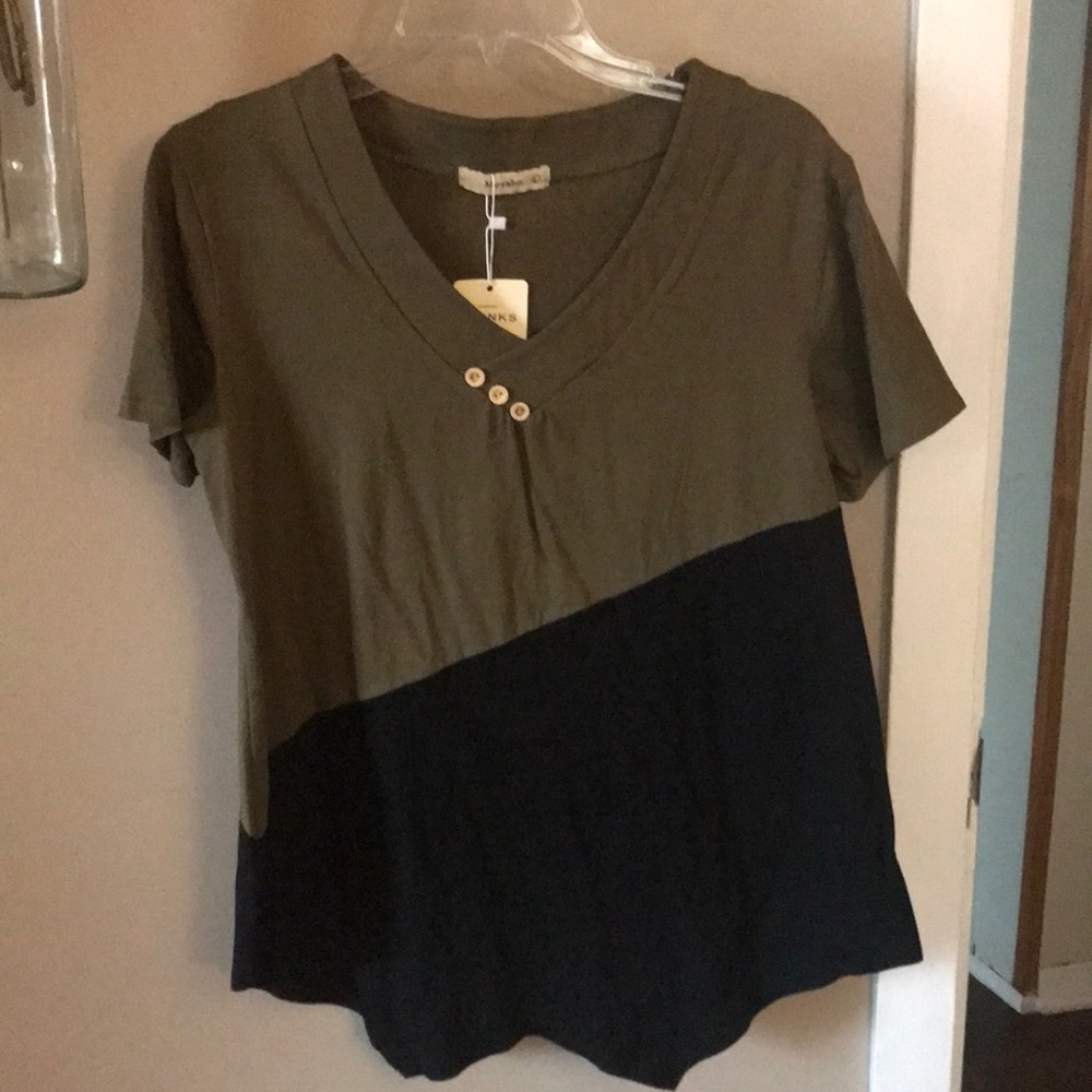 New top green and black